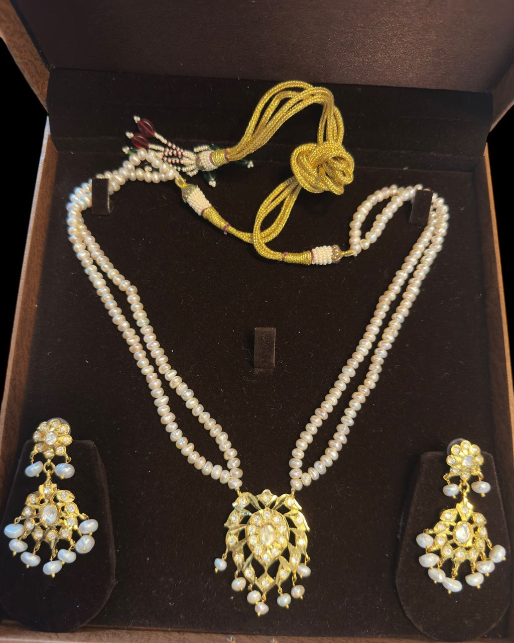 Aurora Gold Moissanite & Pearl Pendant Set