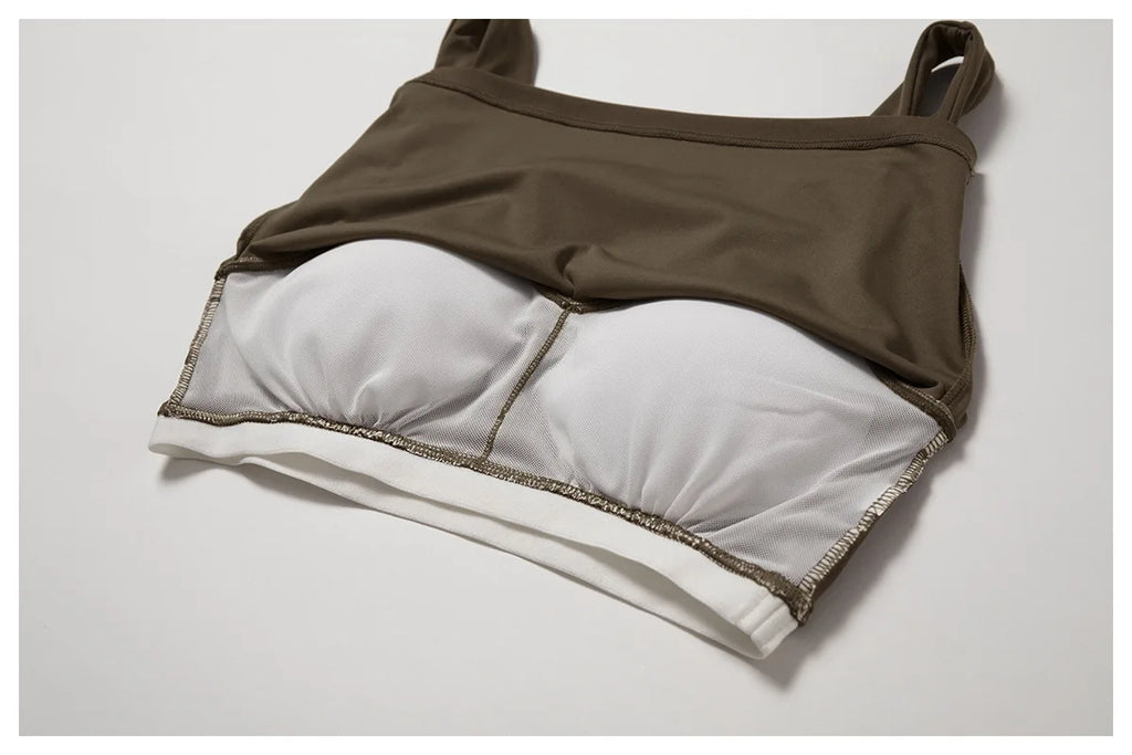 Seamless Yoga Set – Leggings & Crop Top