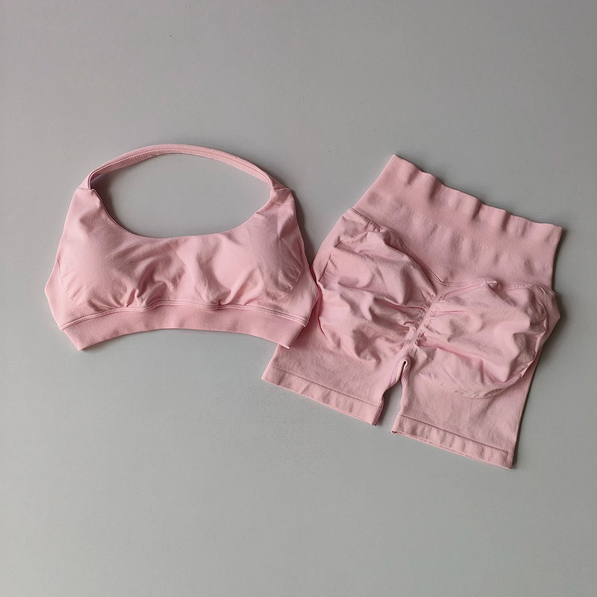 Seamless Yoga Set – Bra & Shorts