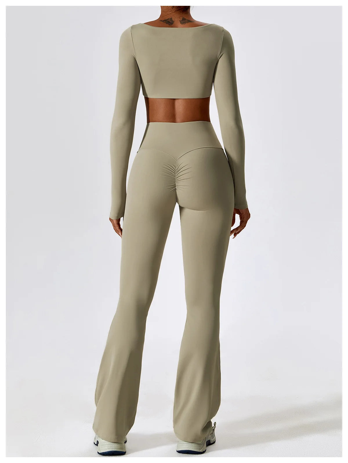 Seamless Yoga Set – Leggings & Crop Top