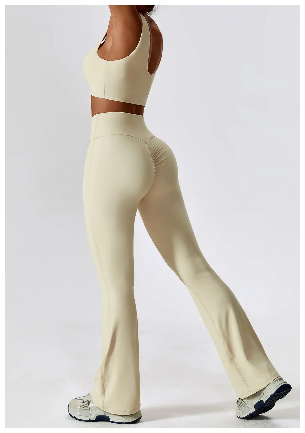 Seamless Yoga Set – Leggings & Crop Top