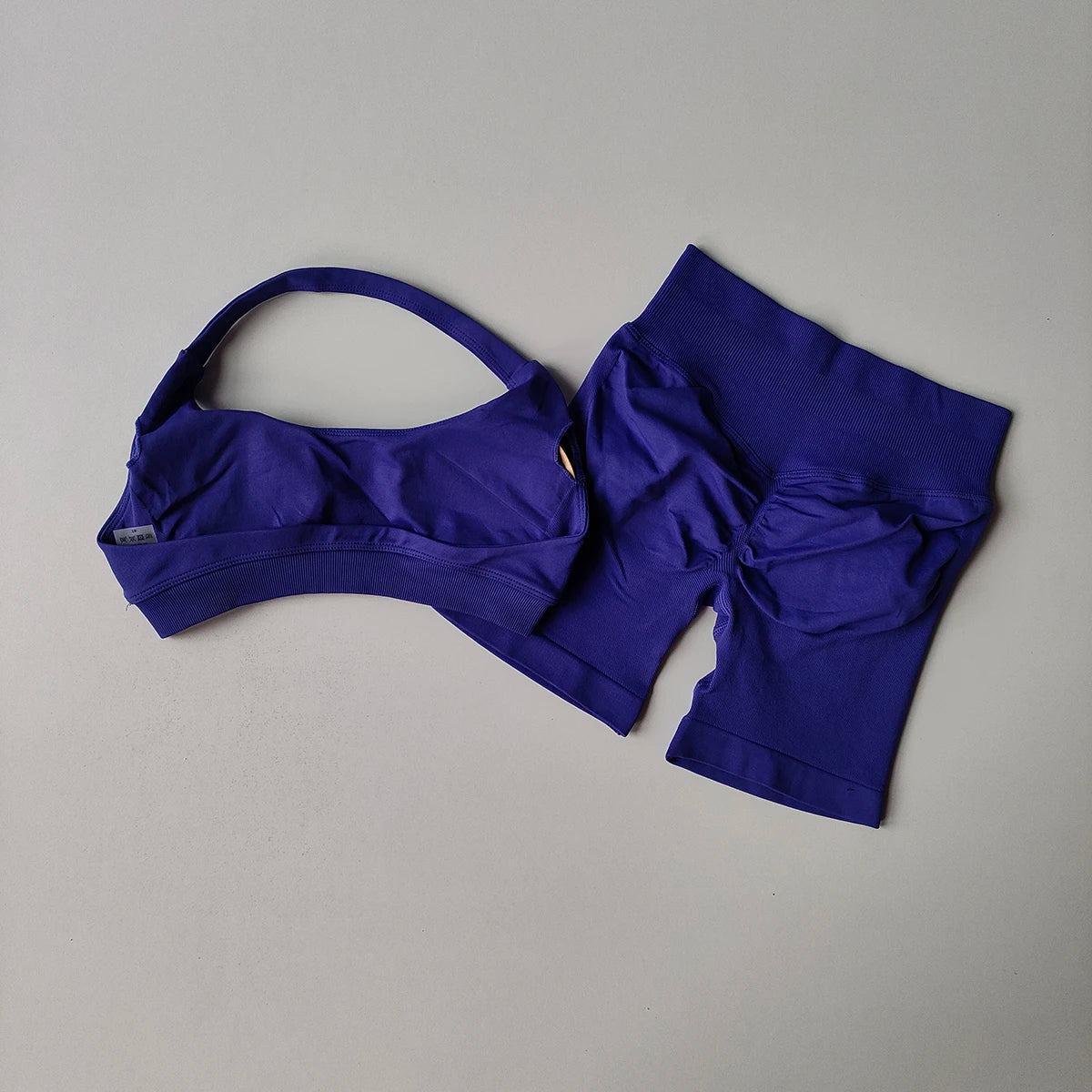Seamless Yoga Set – Bra & Shorts