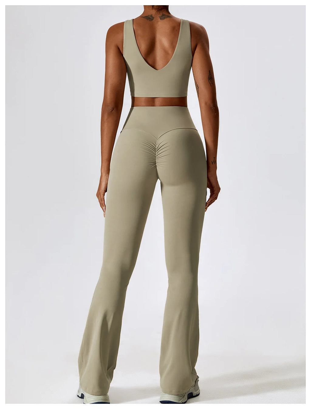 Seamless Yoga Set – Leggings & Crop Top