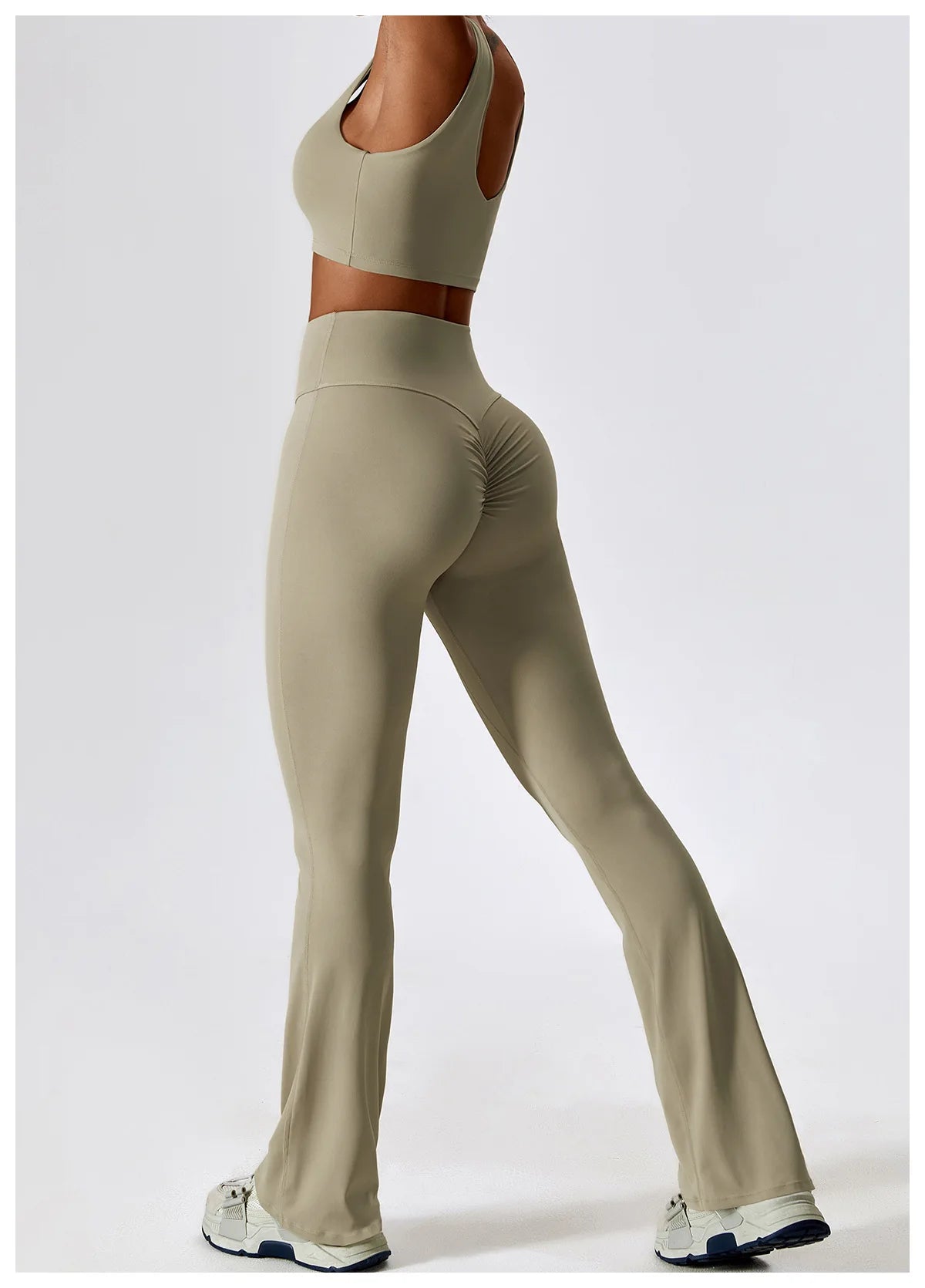 Seamless Yoga Set – Leggings & Crop Top