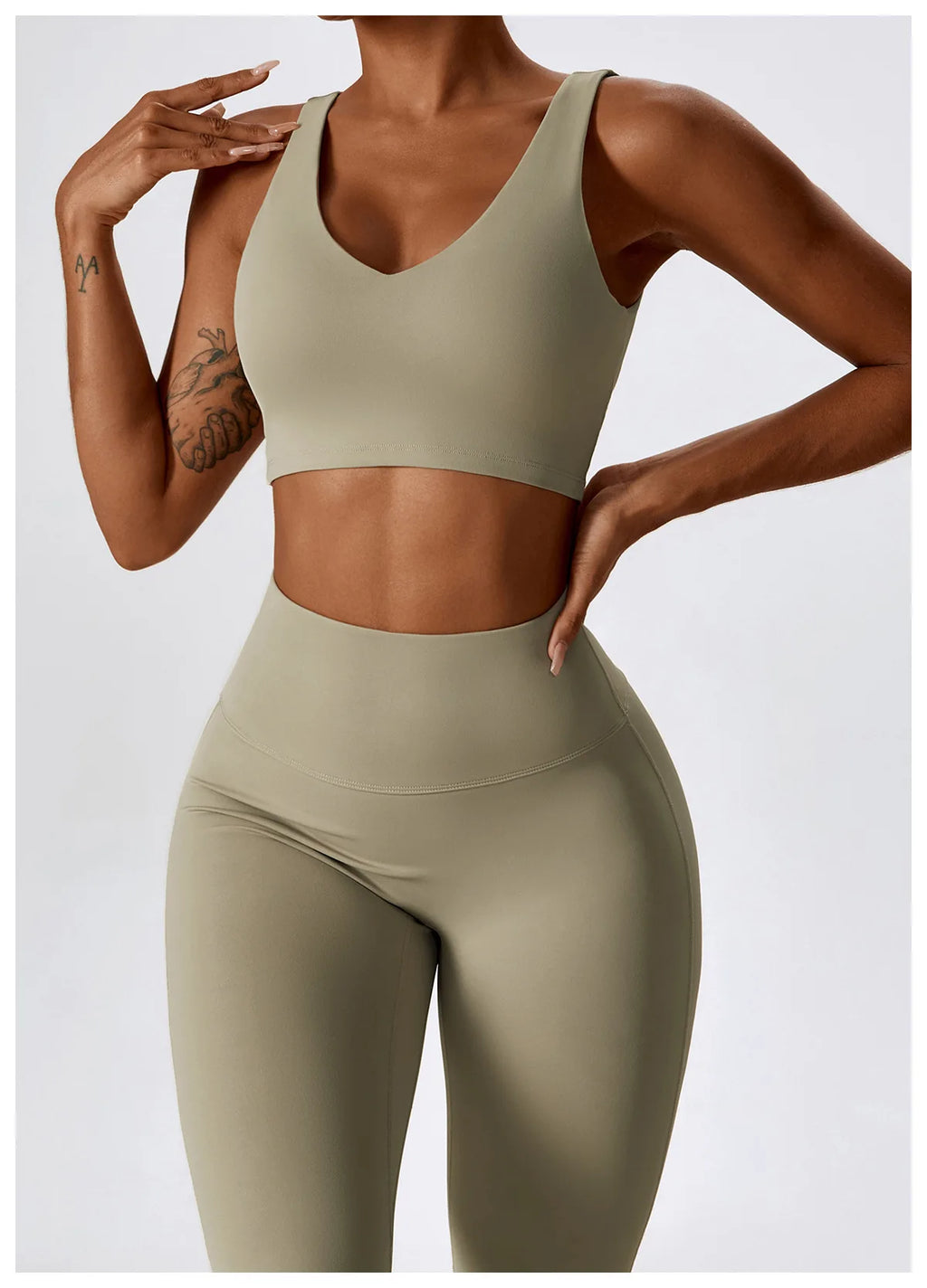 Seamless Yoga Set – Leggings & Crop Top