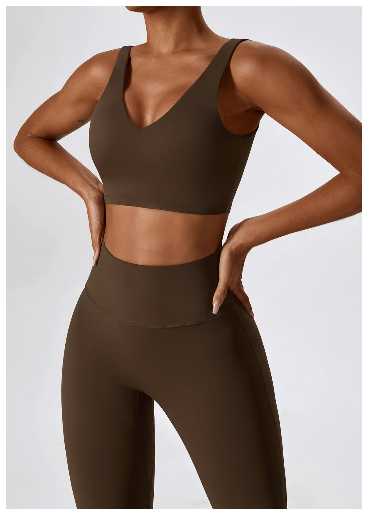 Seamless Yoga Set – Leggings & Crop Top