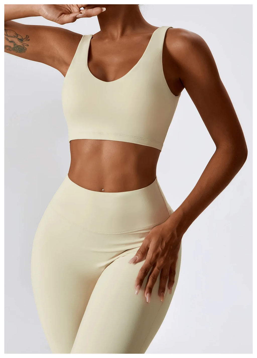 Seamless Yoga Set – Leggings & Crop Top