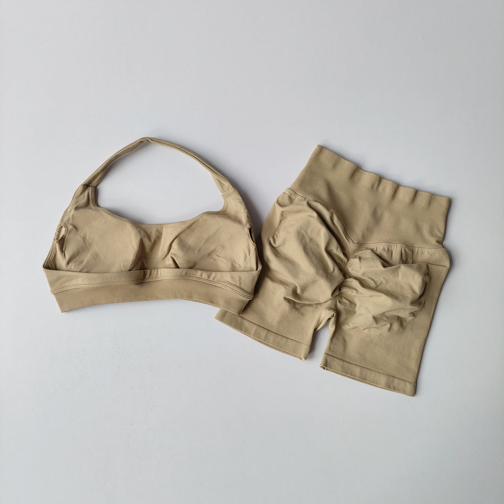 Seamless Yoga Set – Bra & Shorts