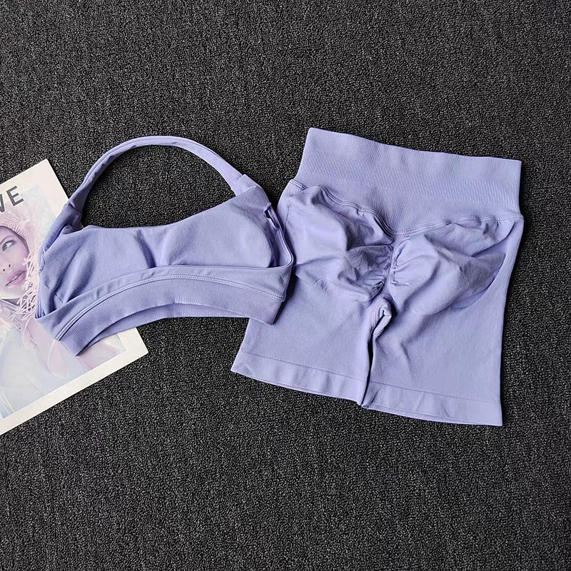 Seamless Yoga Set – Bra & Shorts