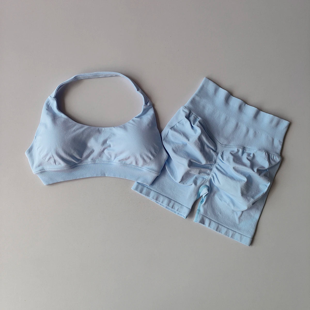 Seamless Yoga Set – Bra & Shorts