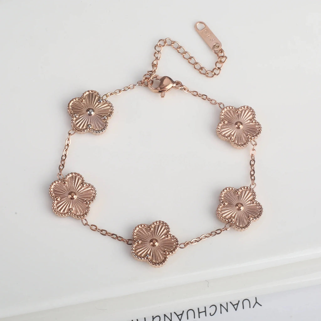 Color jewelry clover stainless steel new plant five-leaf flower bracelet hot jewelry jewelry gifts for women