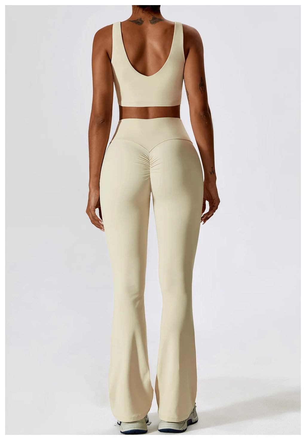 Seamless Yoga Set – Leggings & Crop Top