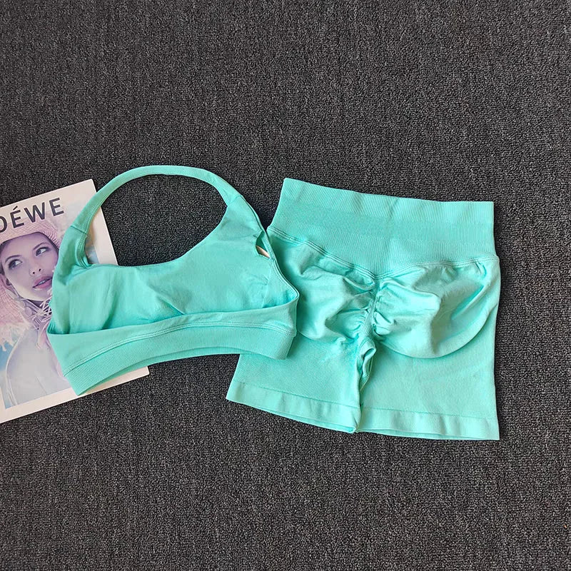 2 Pieces Yoga Suit for Women Seamless Fitness Gym Clothes Halter Sports Bra Matching Impact Shorts Workout Sets Gym Set Outfit