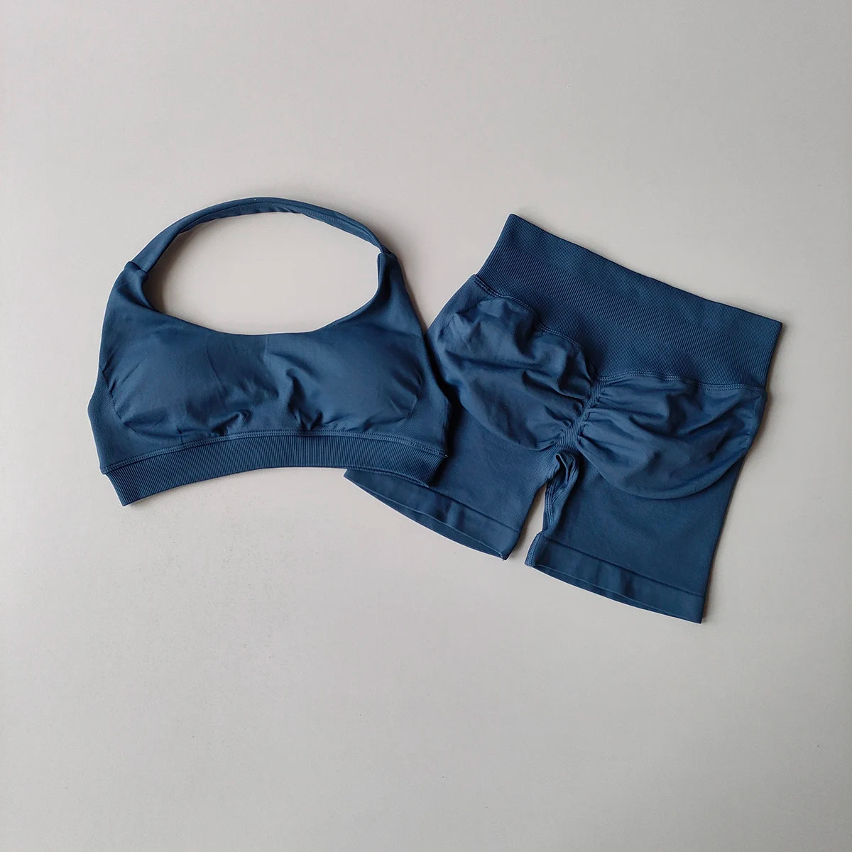 2 Pieces Yoga Suit for Women Seamless Fitness Gym Clothes Halter Sports Bra Matching Impact Shorts Workout Sets Gym Set Outfit