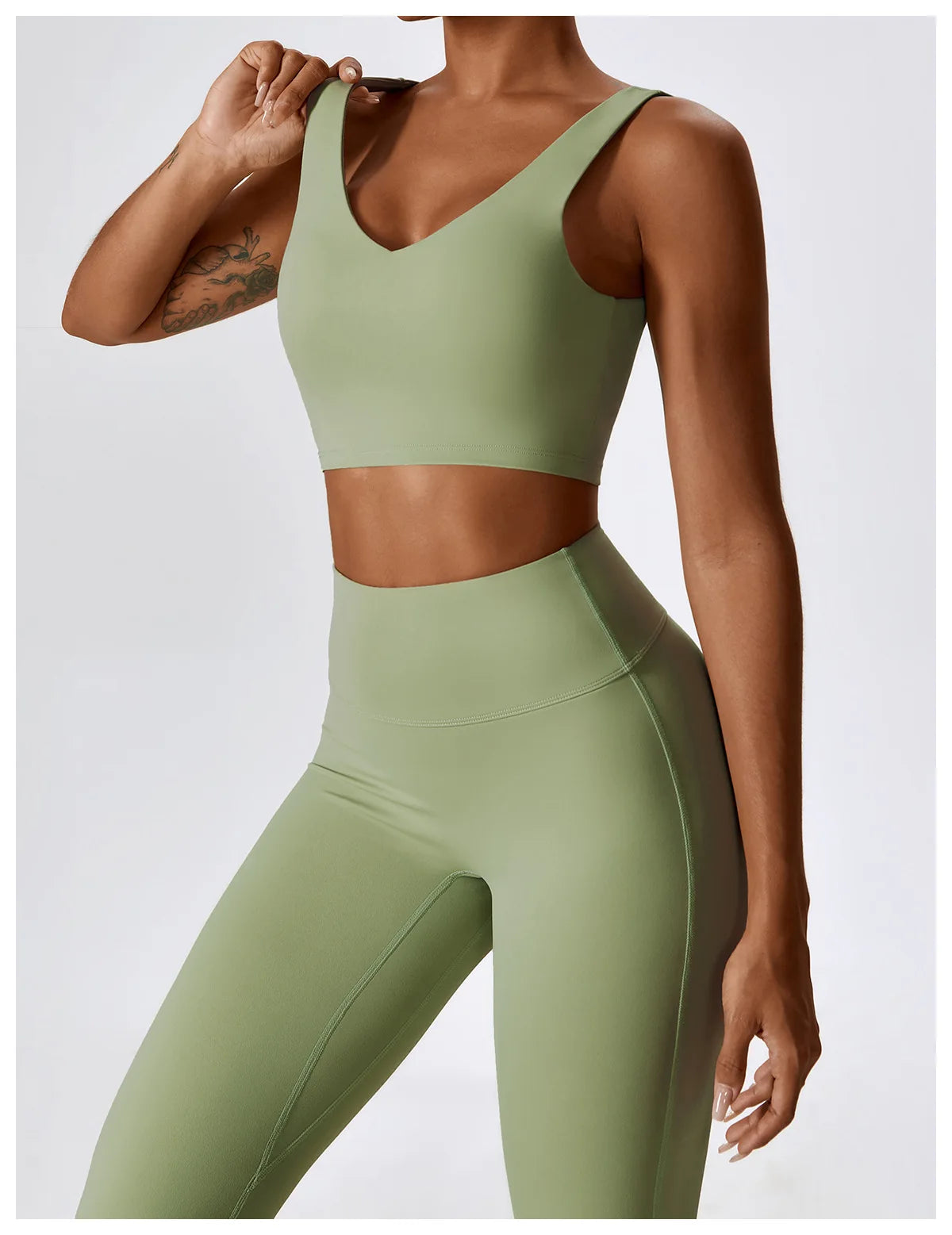 Seamless Yoga Set – Leggings & Crop Top
