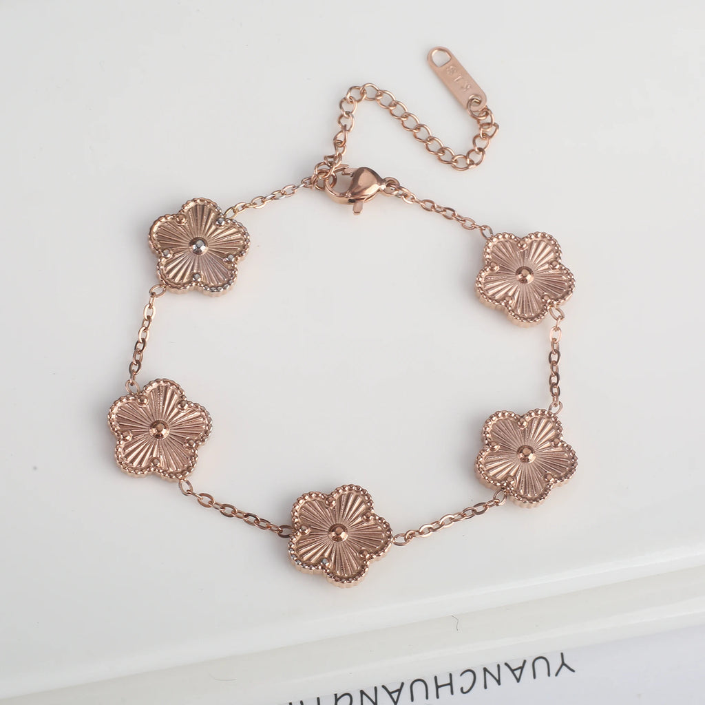 White Black Red Green Shell Five Leaf Flower Stainless Steel Ladies Bracelet Simple for Woman Party Birthday Jewelry Gift Clover