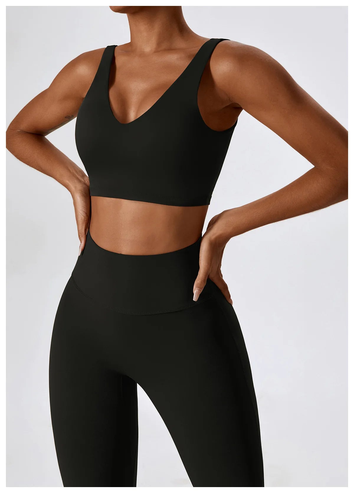 Seamless Yoga Set – Leggings & Crop Top