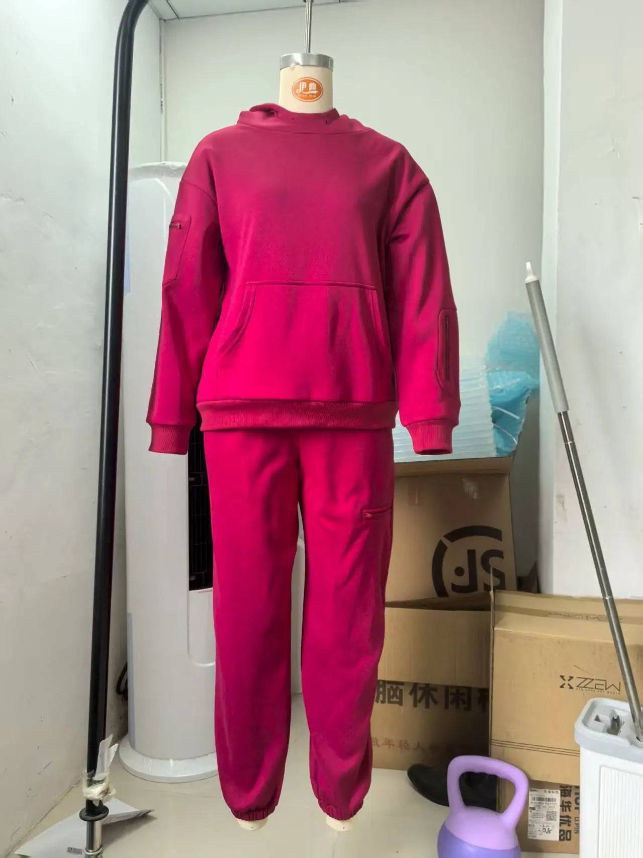 2026 European And American Cross-Border Trade Flight Mode Travel Hoodie