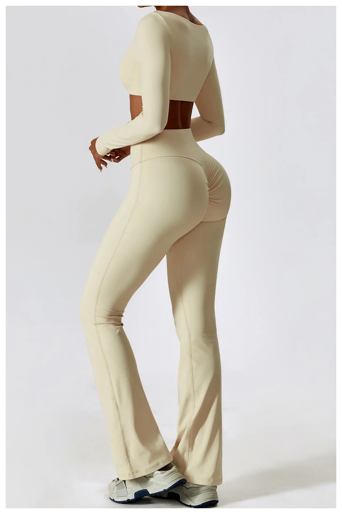 Seamless Yoga Set – Leggings & Crop Top
